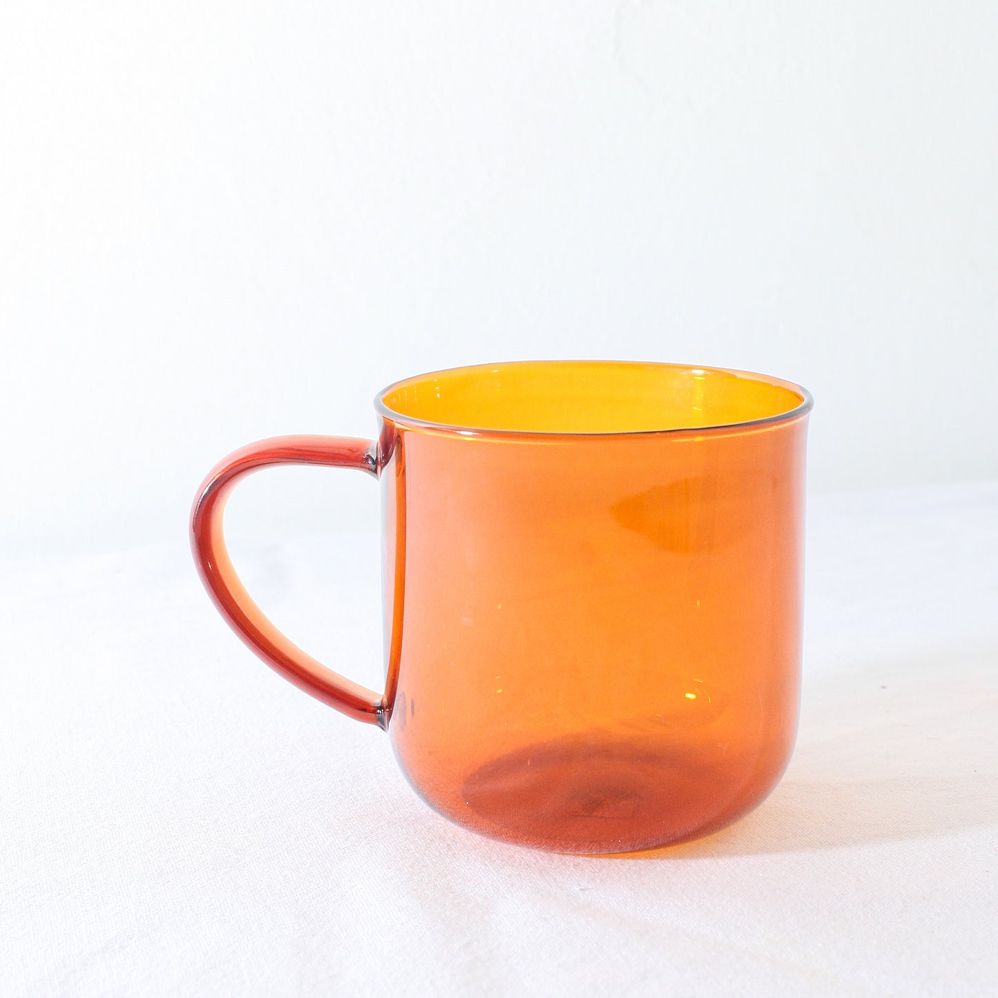 Minima Eva Amber Glass Mug