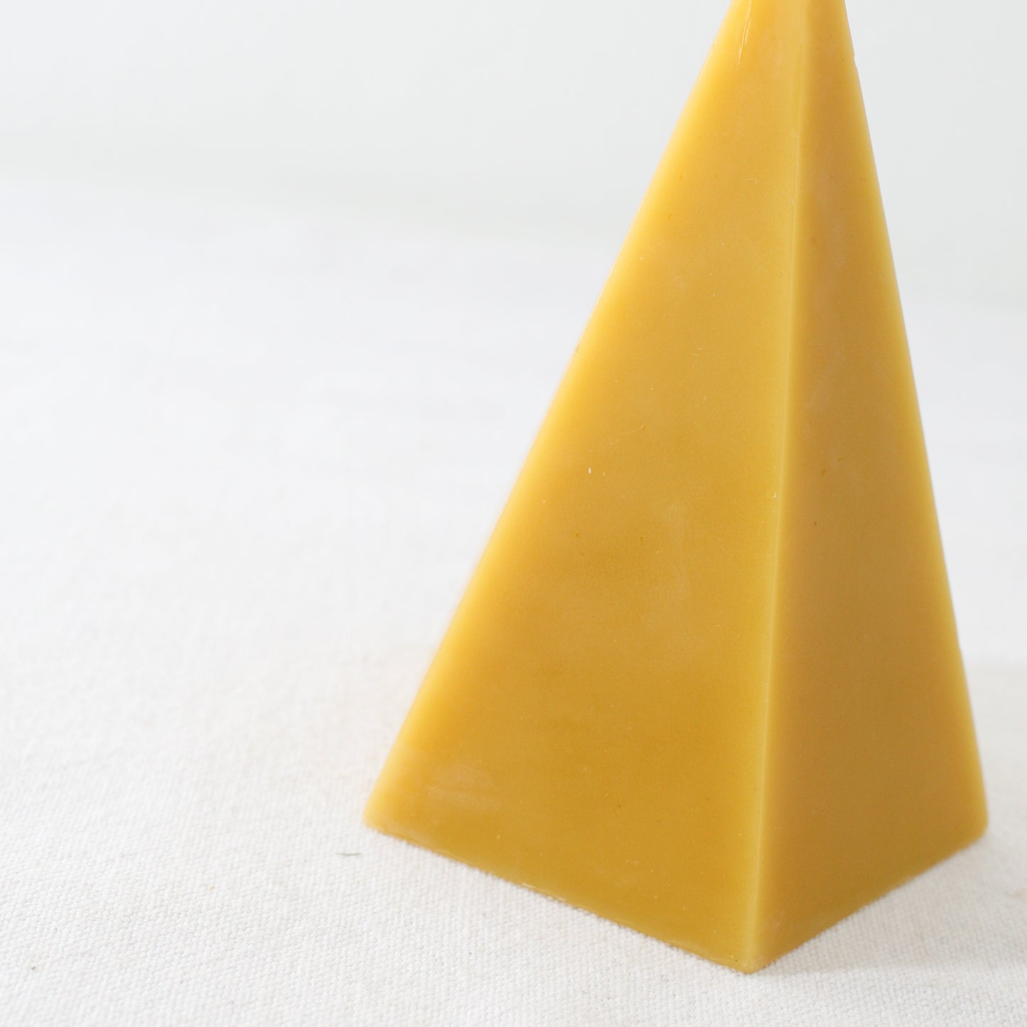 Polygon Organic Beeswax Candle