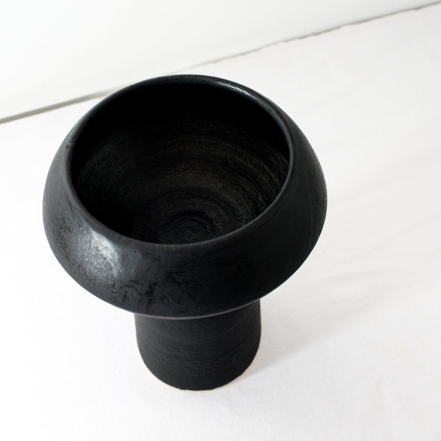 Pedastal Bowl Black